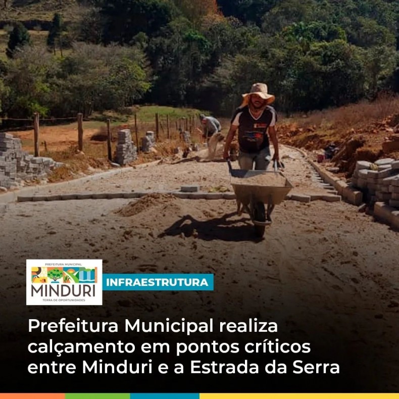 INFRAESTRUTURA – Prefeitura Municipal realiza calçamento em pontos críticos entre Minduri e a Estrada da Serra, tornando mais viável e seguro o trânsito de veículos, pessoas e animais.